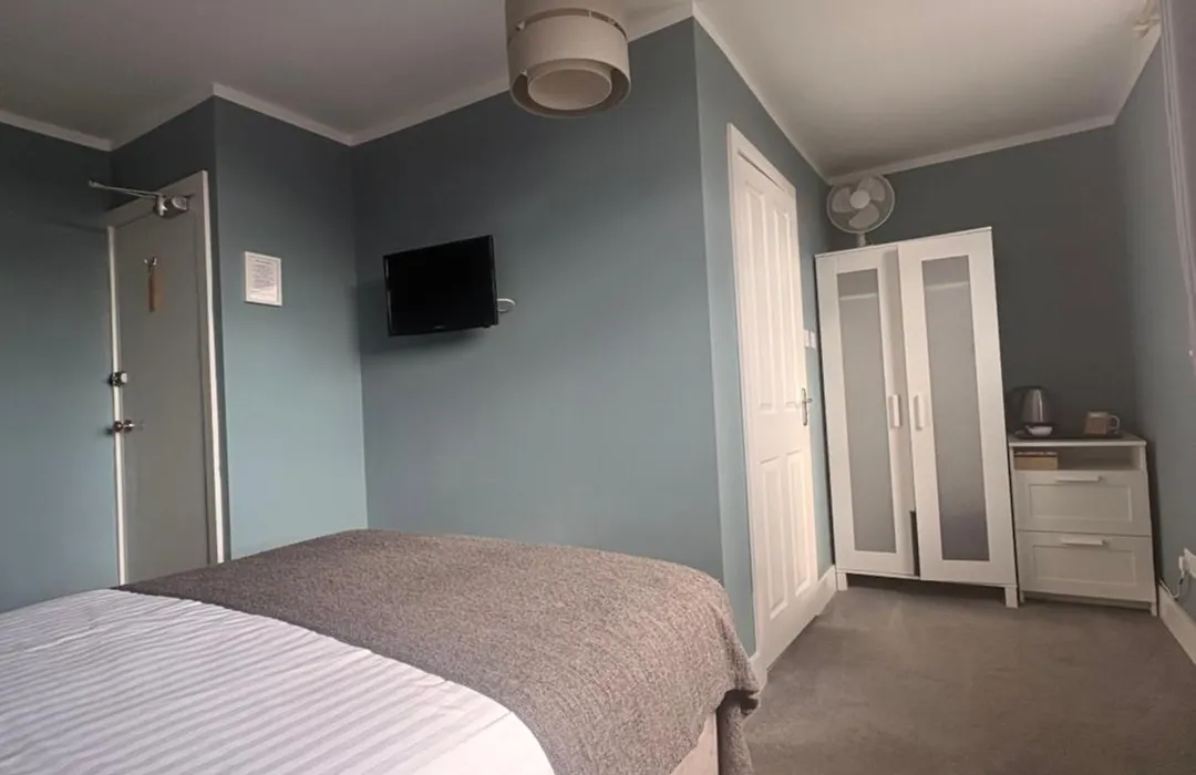 The Lyncroft-1