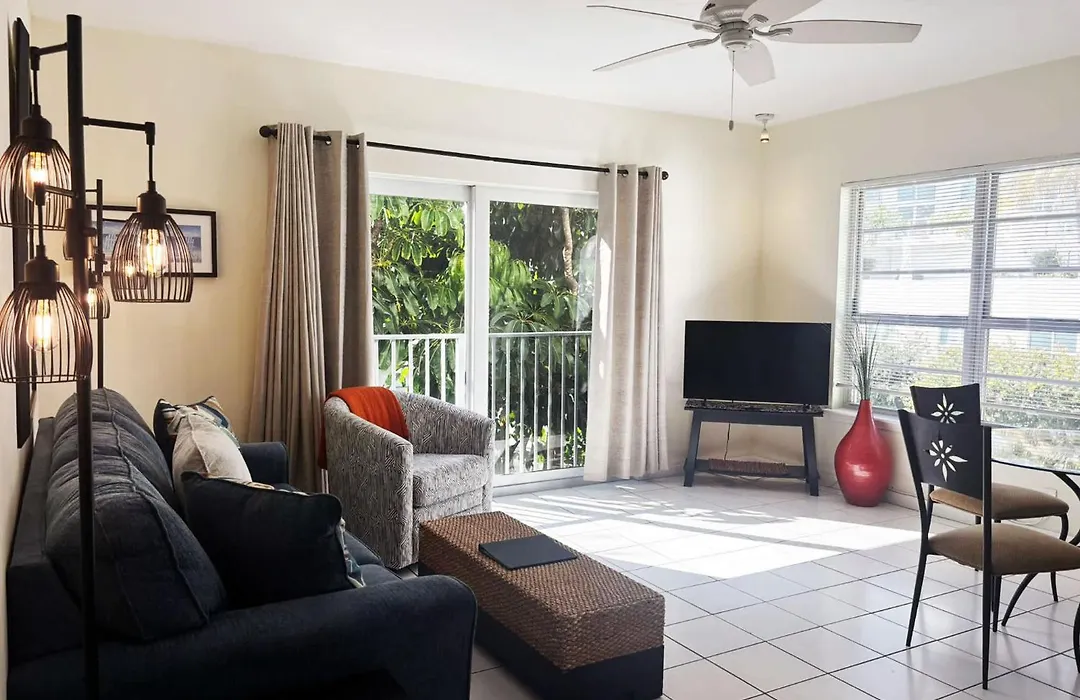Fort Lauderdale Yacht & Beach Club 316-1