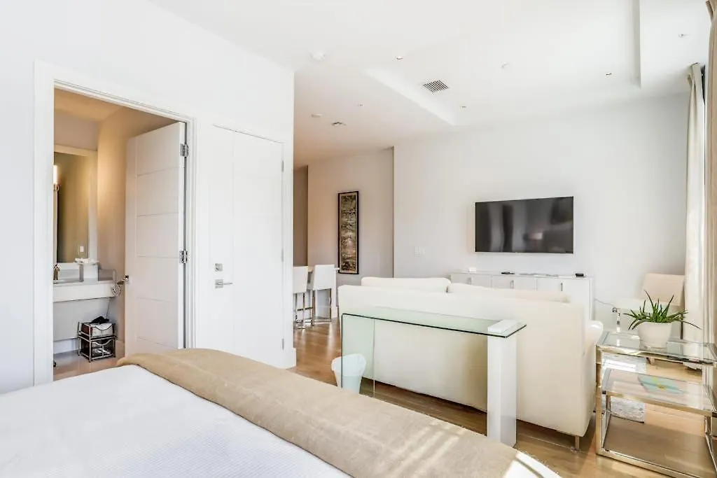 Soce Flats 209-1