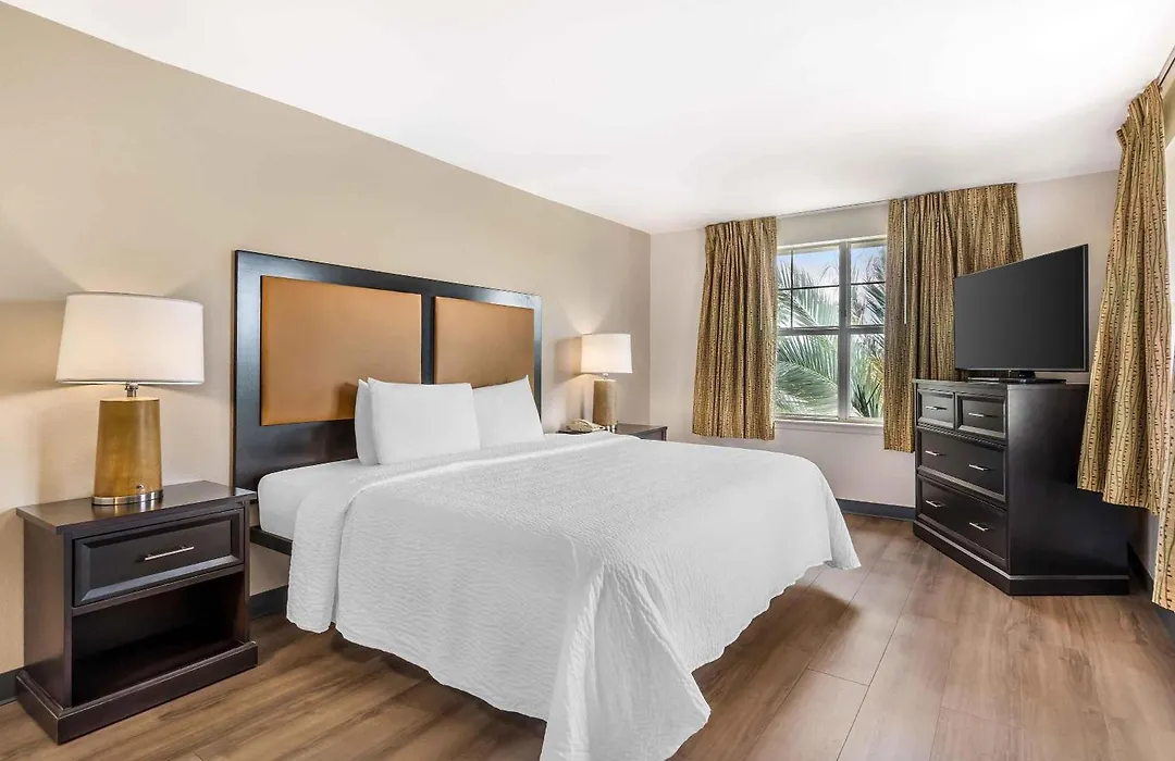 Extended Stay America Suites - Fort Lauderdale - Cypress Creek - Nw 6Th Way-1