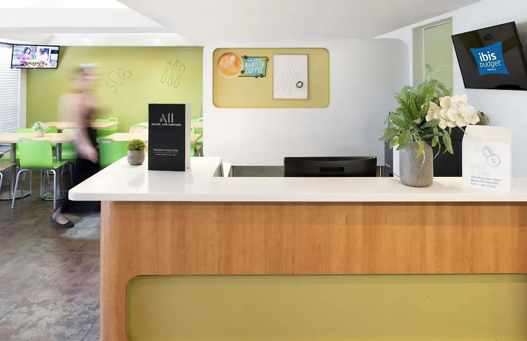 Ibis Budget Canberra-1