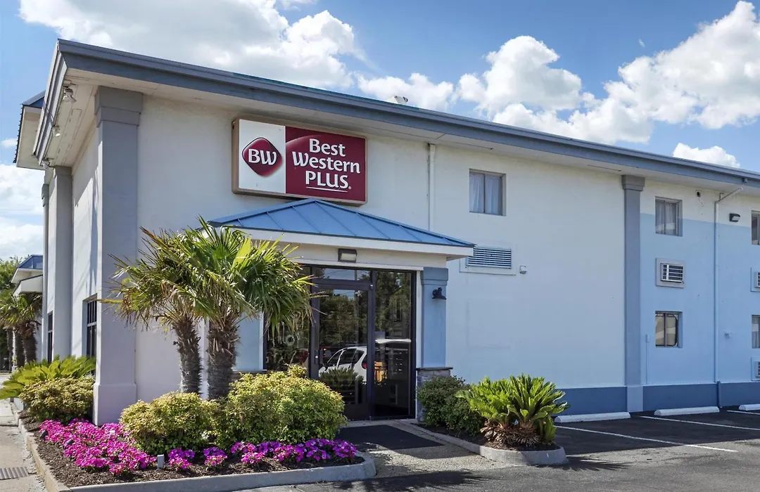 Best Western Plus Chesapeake Bay-Norfolk-1