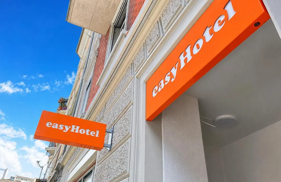 Easyhotel Zuerich City Limmatplatz-1