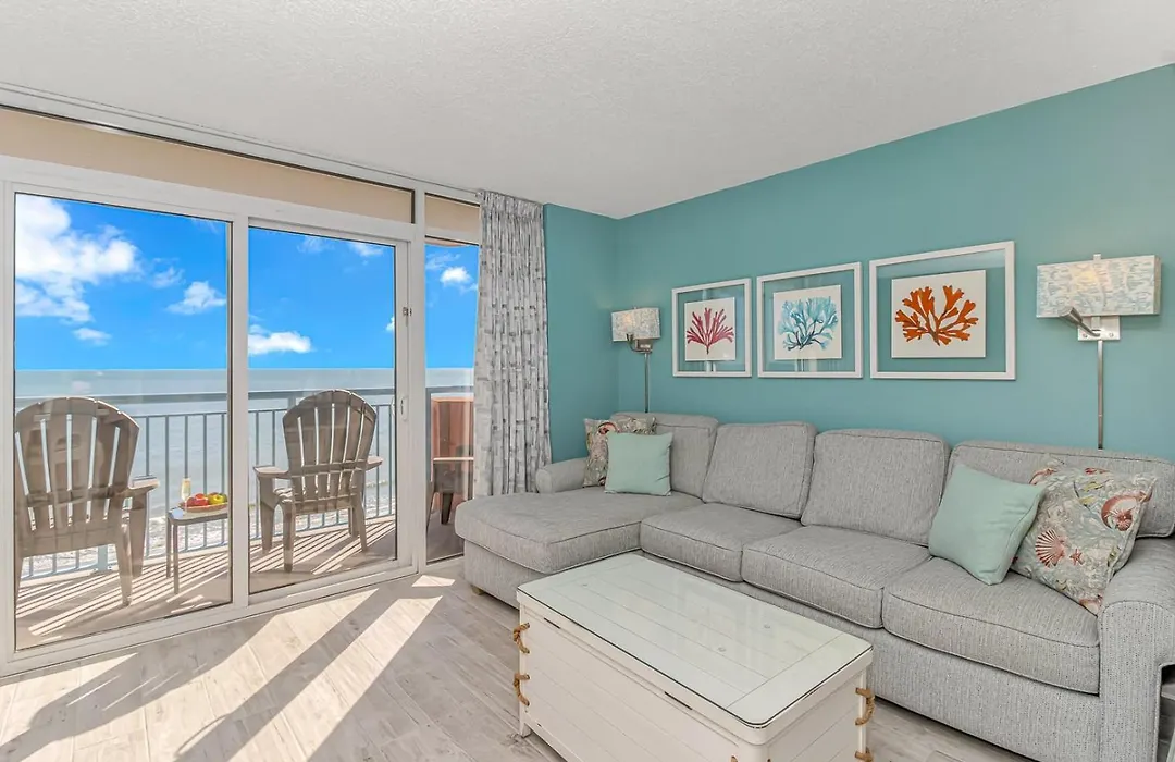 Immaculate! Beautifully Renovated Oceanfront 1 Bedroom Suite - Sleeps 4! - Roxanne Towers Unit 804-1