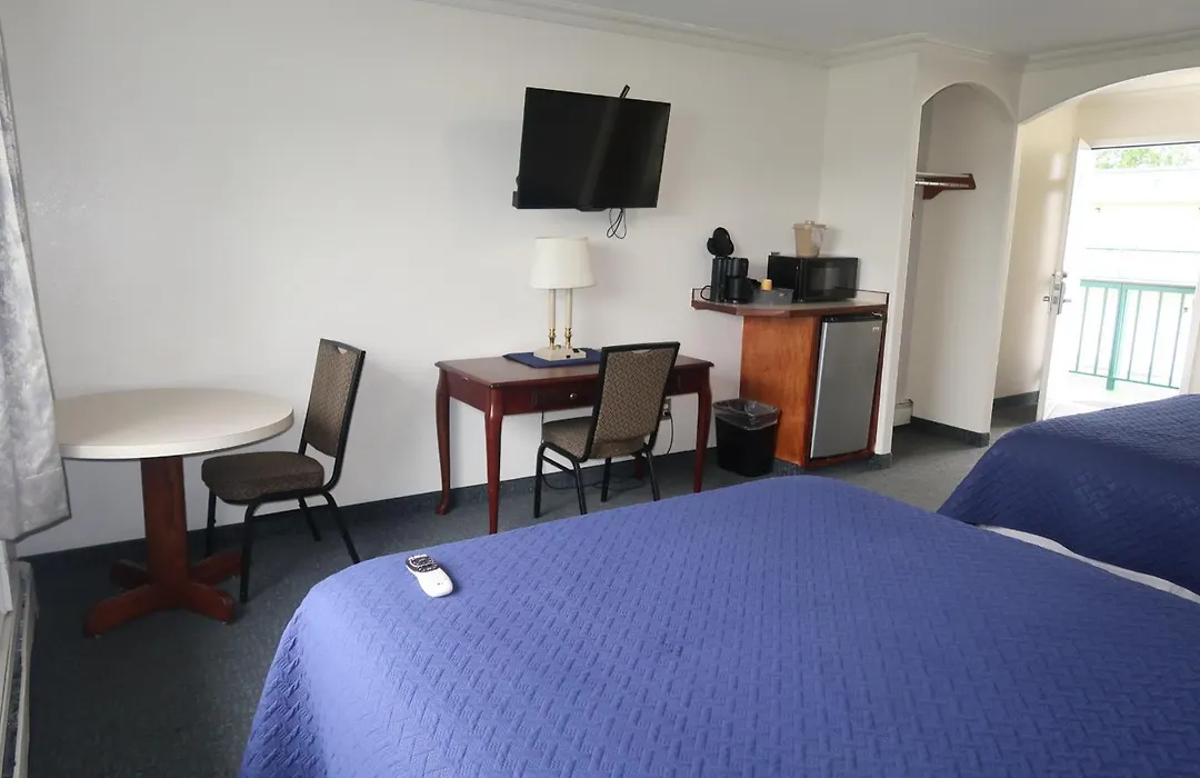 Merrill Field Inn-1