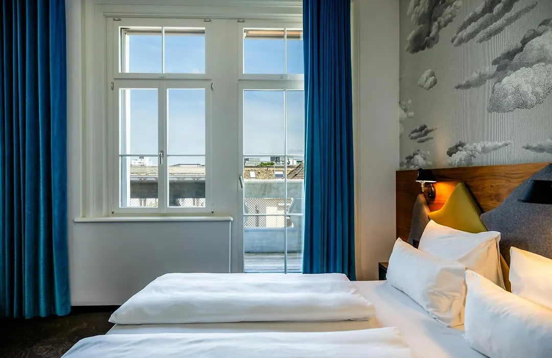 Motel One Zuerich-1