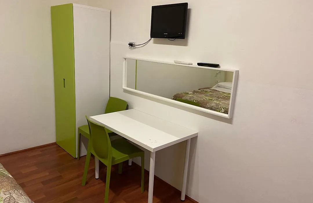 Leonardo Tourist House-1