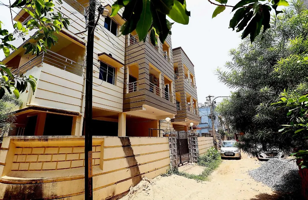 Oyo Flagship 39536 The Atithii-1