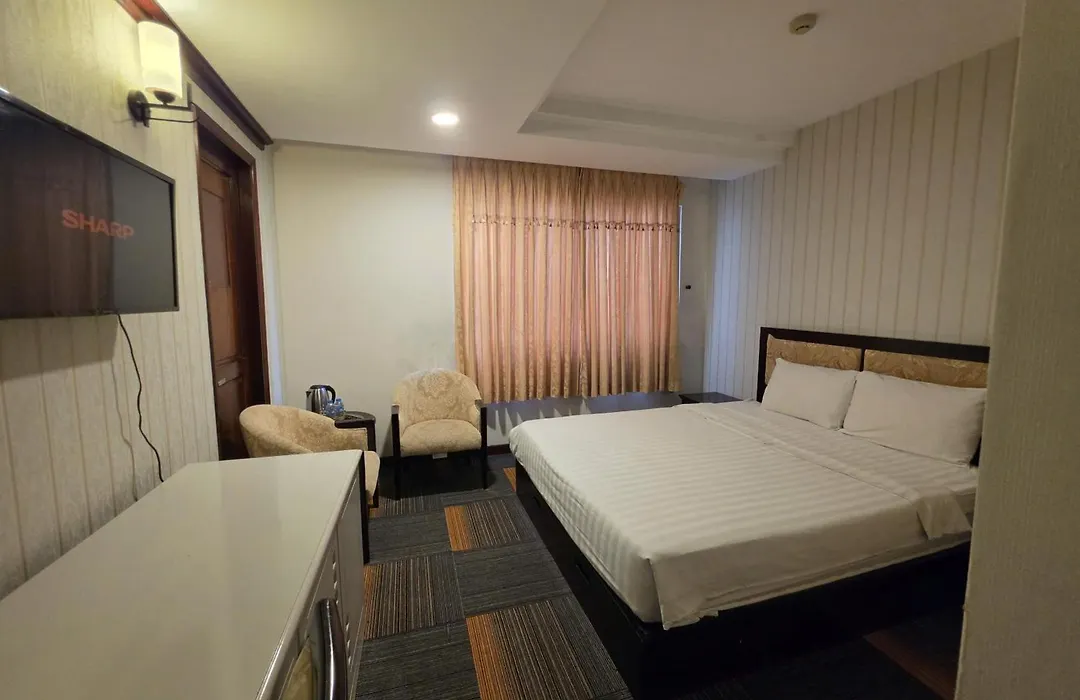 Dong Kinh Hotel-1