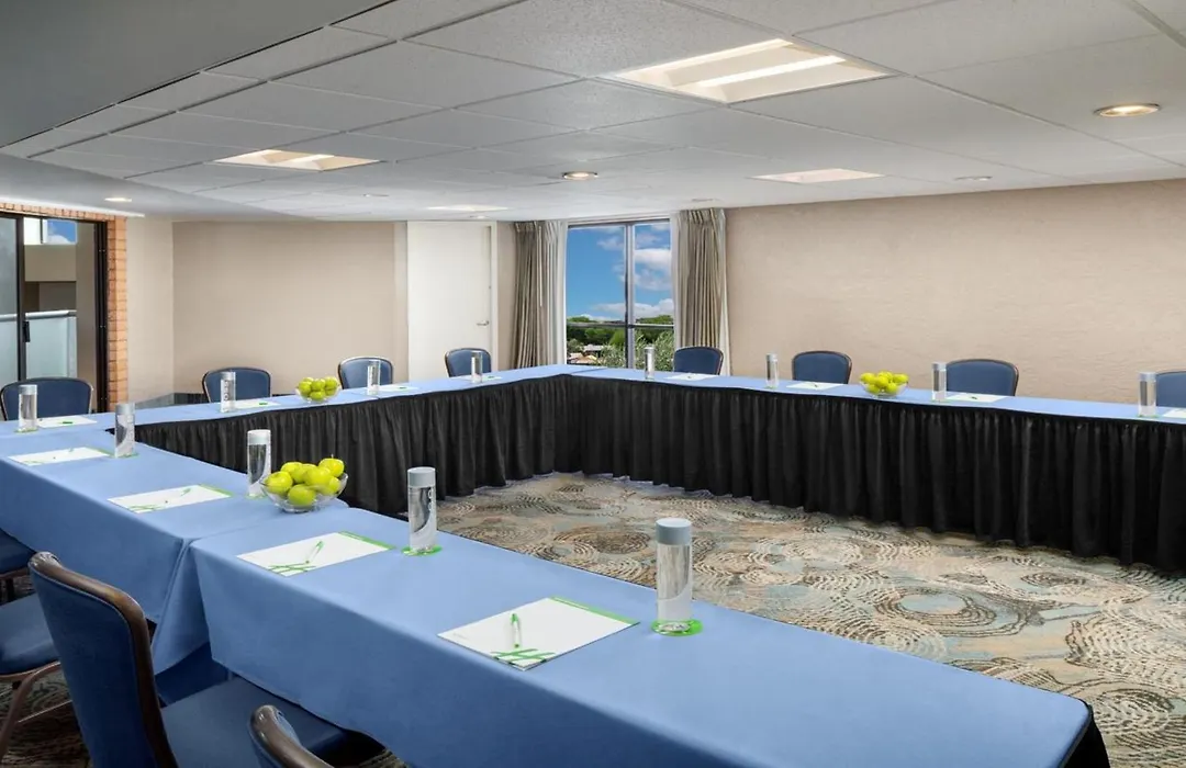 Holiday Inn And Suites Phoenix Airport North By Ihg-1