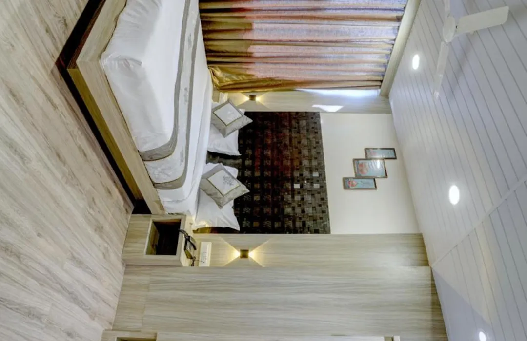 Hotel Arts International-1