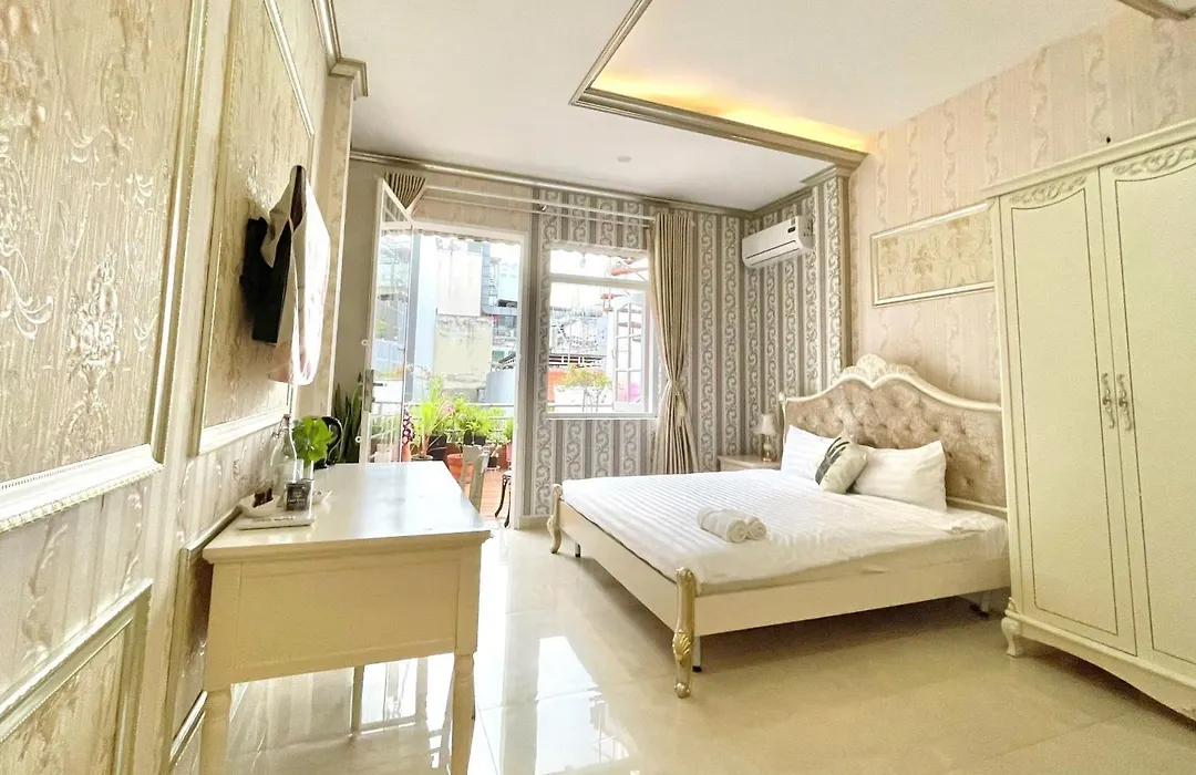F F House Homestay-1