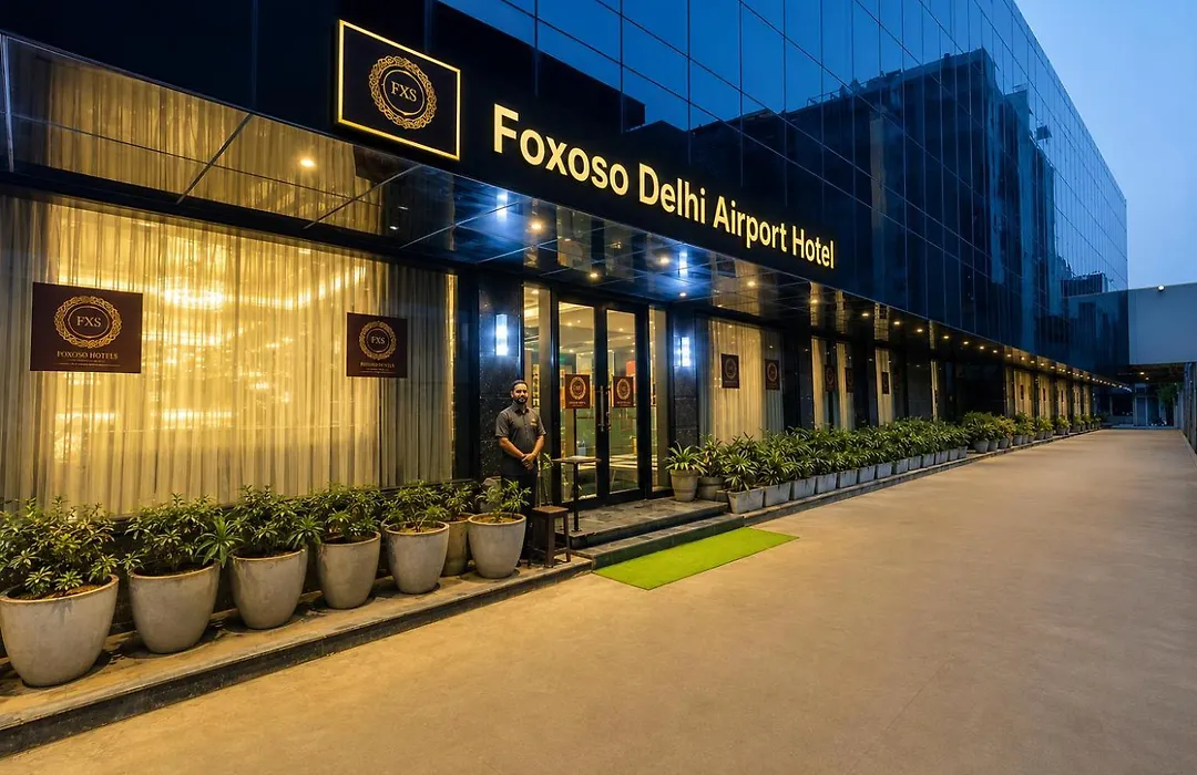 Foxoso Hotel Delhi Airport-1