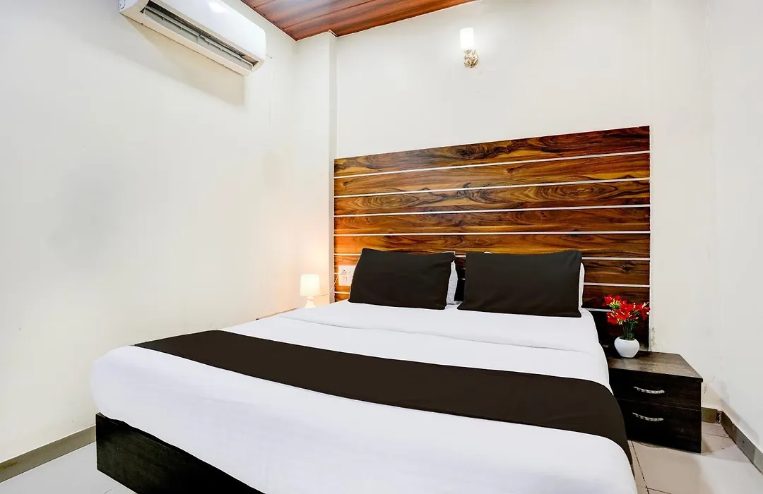 Hotel Golden Sagar - Kurla-1