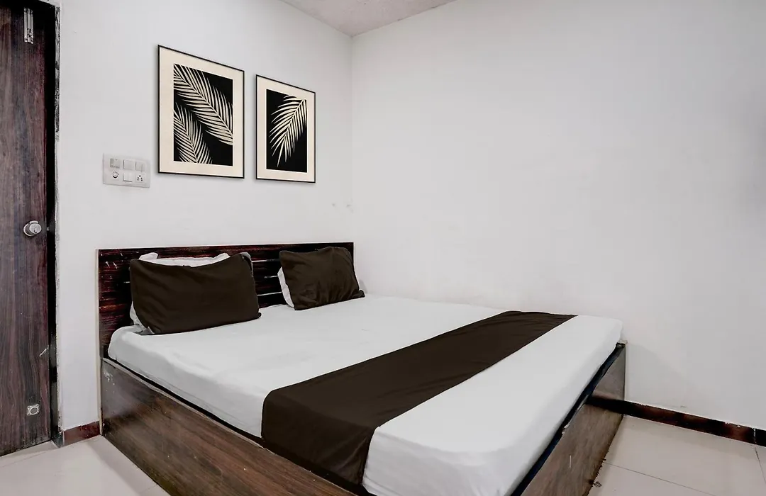 Hotel O Red Rose-1