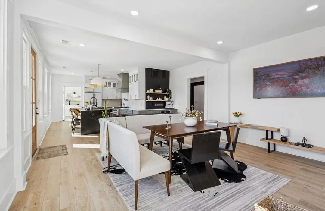 Wright Street Royale- New Downtown With Pool!-1