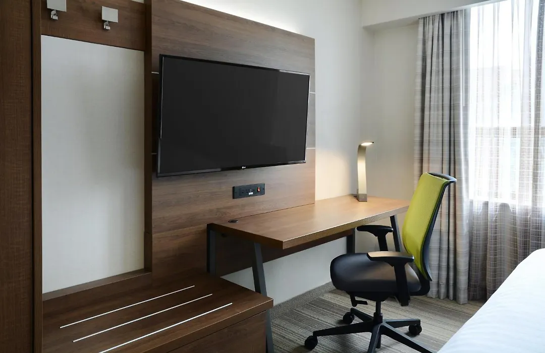 Holiday Inn Express Toronto Downtown By Ihg-1
