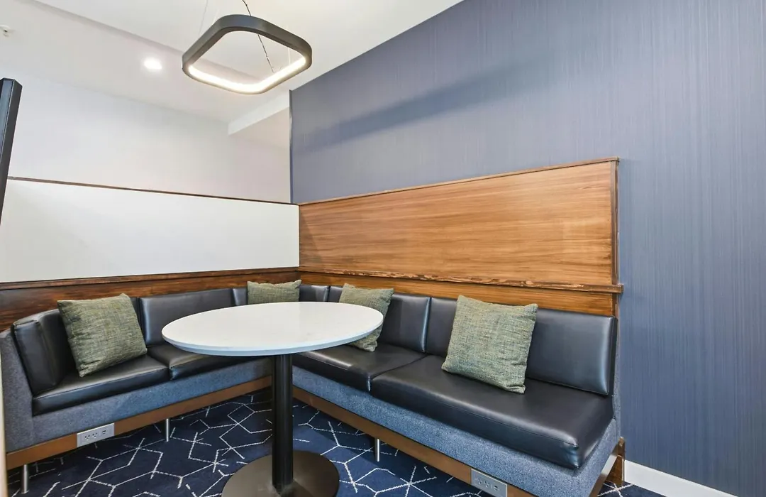 Courtyard By Marriott Columbus-1