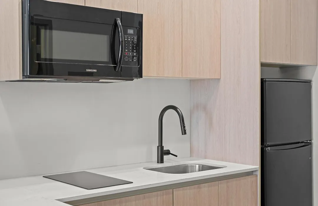 Home Inn & Suites Regina Airport-1