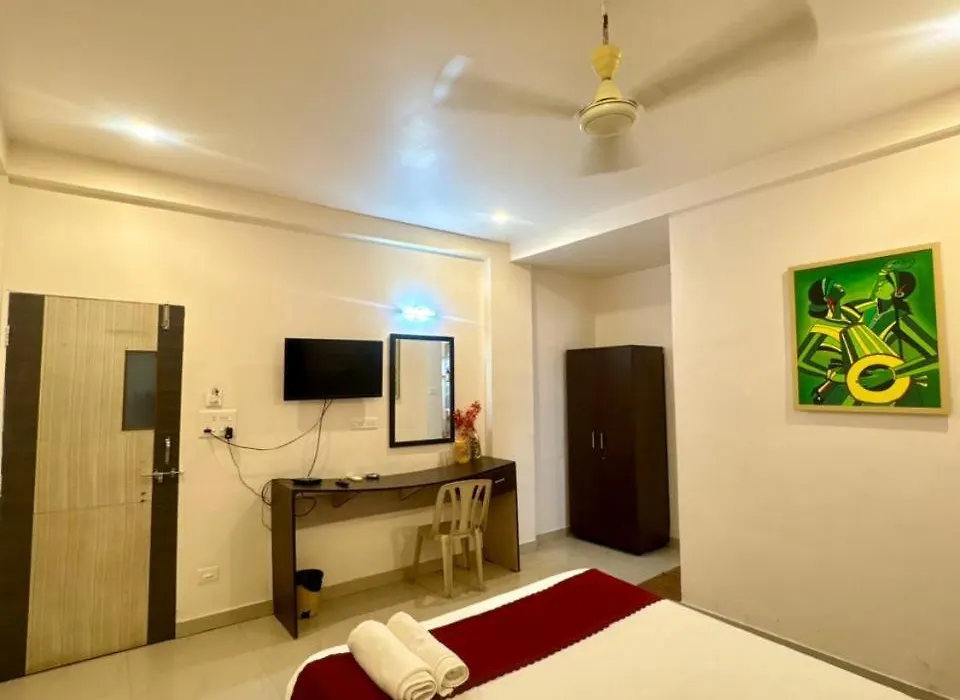 Silver Key Suites-1