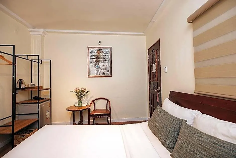 9 Hostel And Suites-1