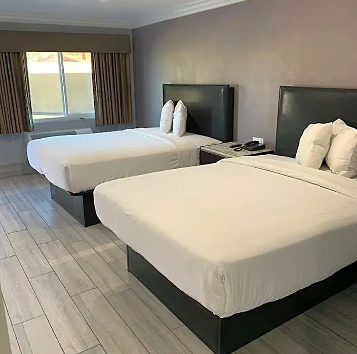 Willow Tree Inn & Suites-1