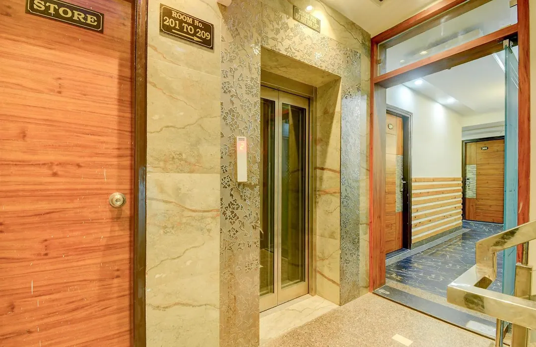 Hotel O Royal Elite-1