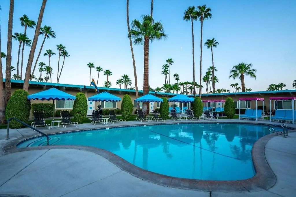Inndulge Iconic Gay Men'S Resort-1