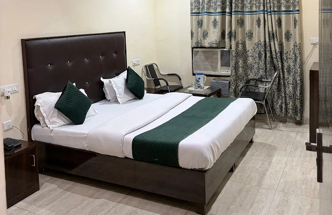 Hotel Albie Stay,Near Railway Station Chandigarh-1