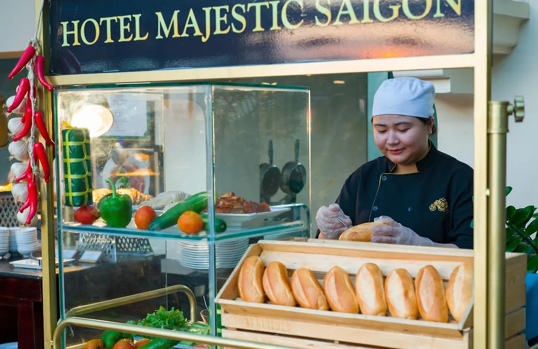 Hotel Majestic Saigon-1