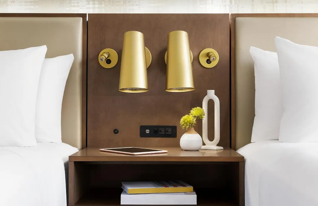 Crowne Plaza Toronto Airport By Ihg-1