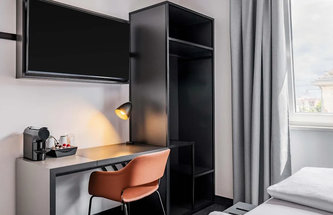 B&B Hotel Nuernberg-City-1