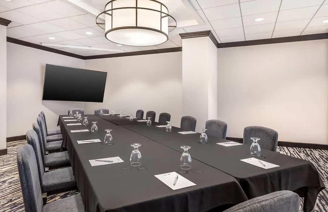 Radisson Blu Fargo-1