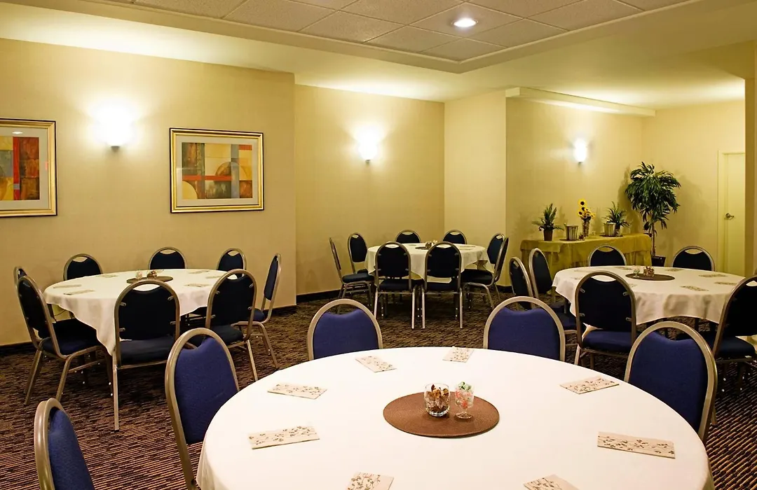 Holiday Inn Express & Suites-Regina-South By Ihg-1