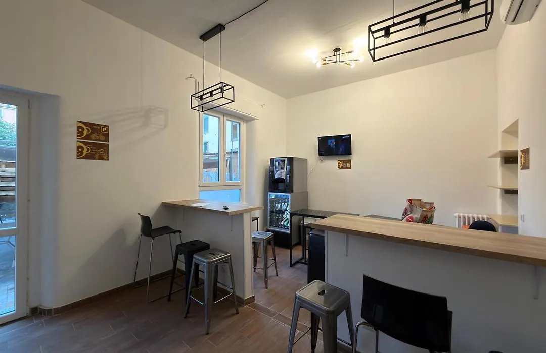 Monkey Hostel Milano-1