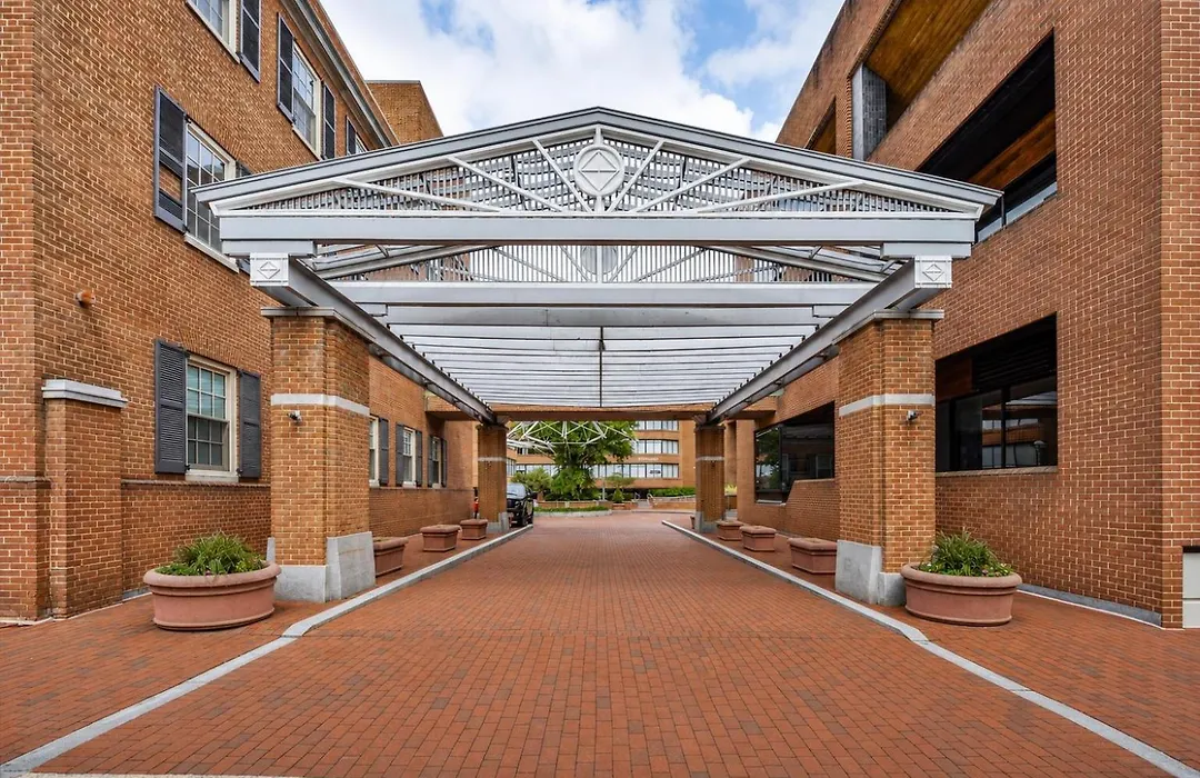 Global Luxury Suites At Georgetown-1