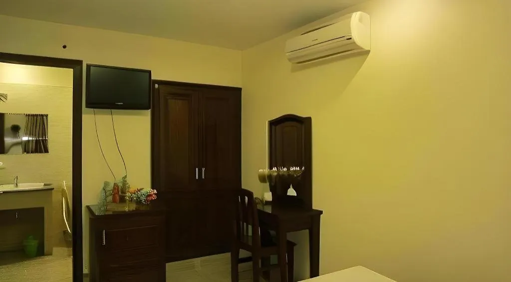 Nui Thanh Hotel-1