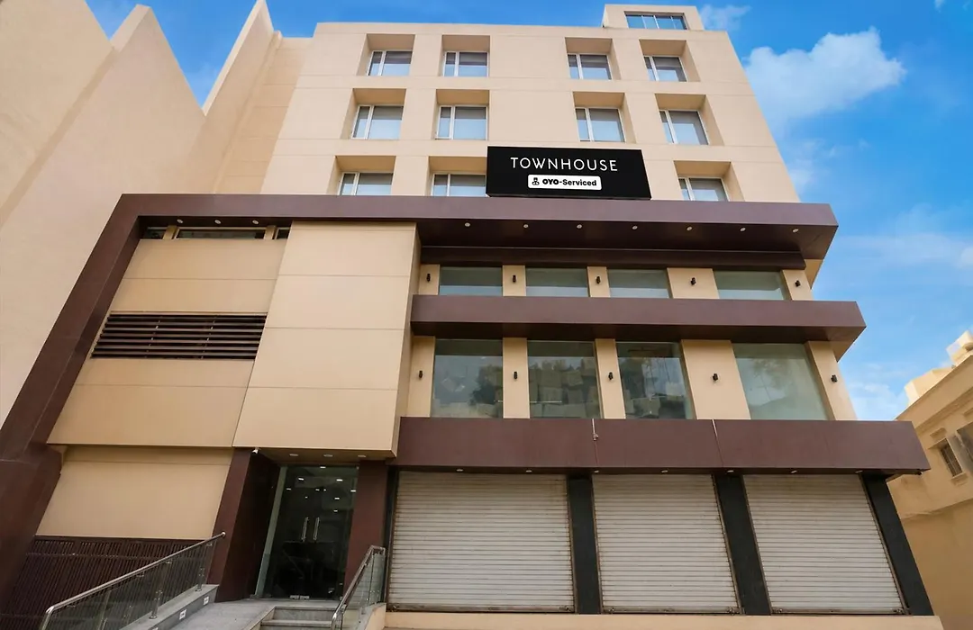 Townhouse Oak Central Bus Station Rajkot Formerly Simran Raghuveer-1