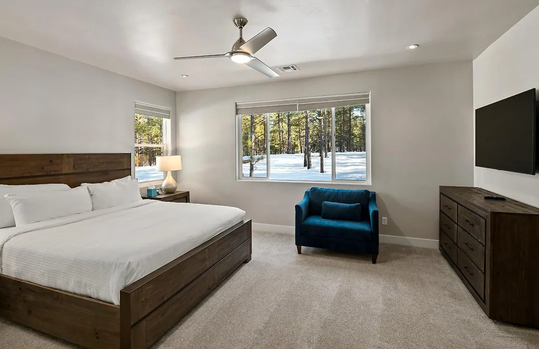 Pinnacle Pines Forest Views Modern Home With Ev Charger Direct Trail Access-1