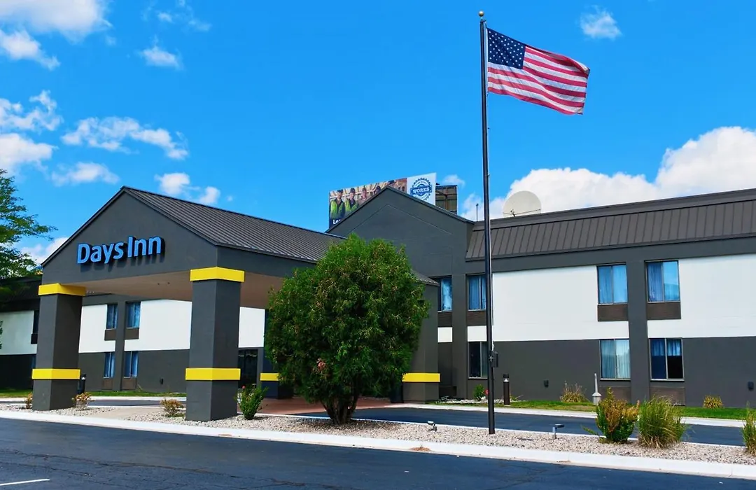 Days Inn By Wyndham Fargo - West Acres-1