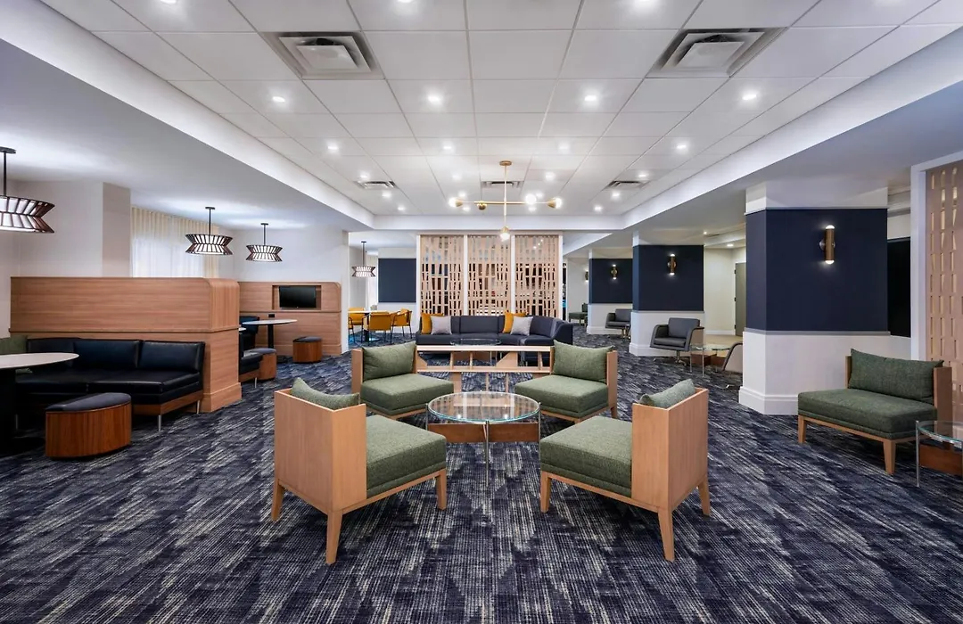 Courtyard By Marriott Toronto Airport-1