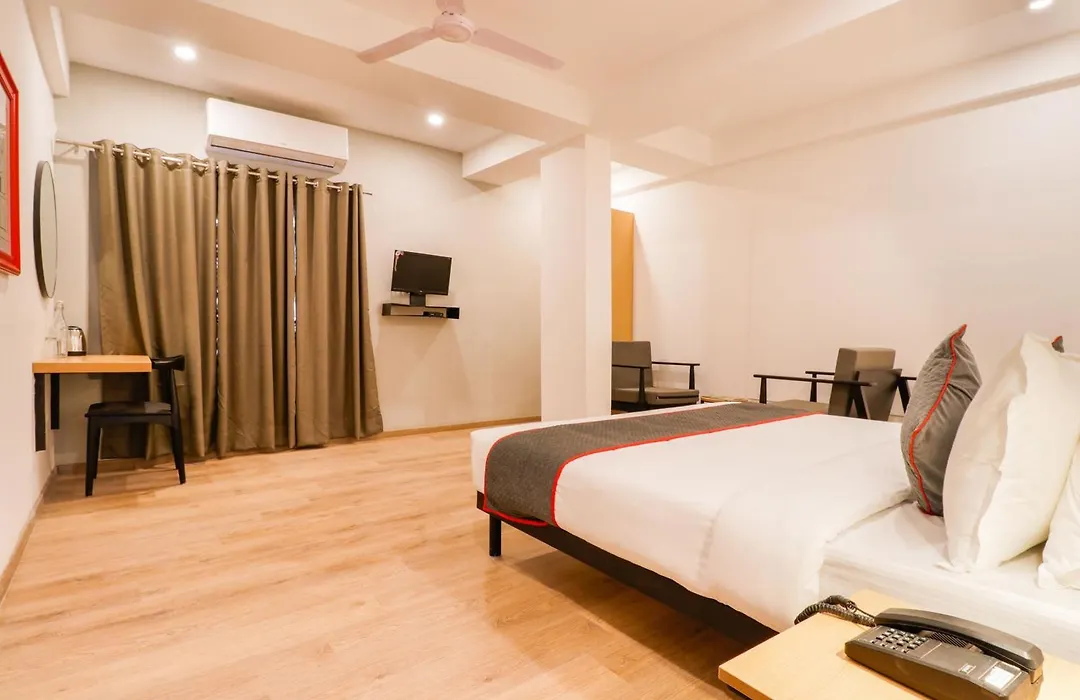 Townhouse South Tukoganj-1