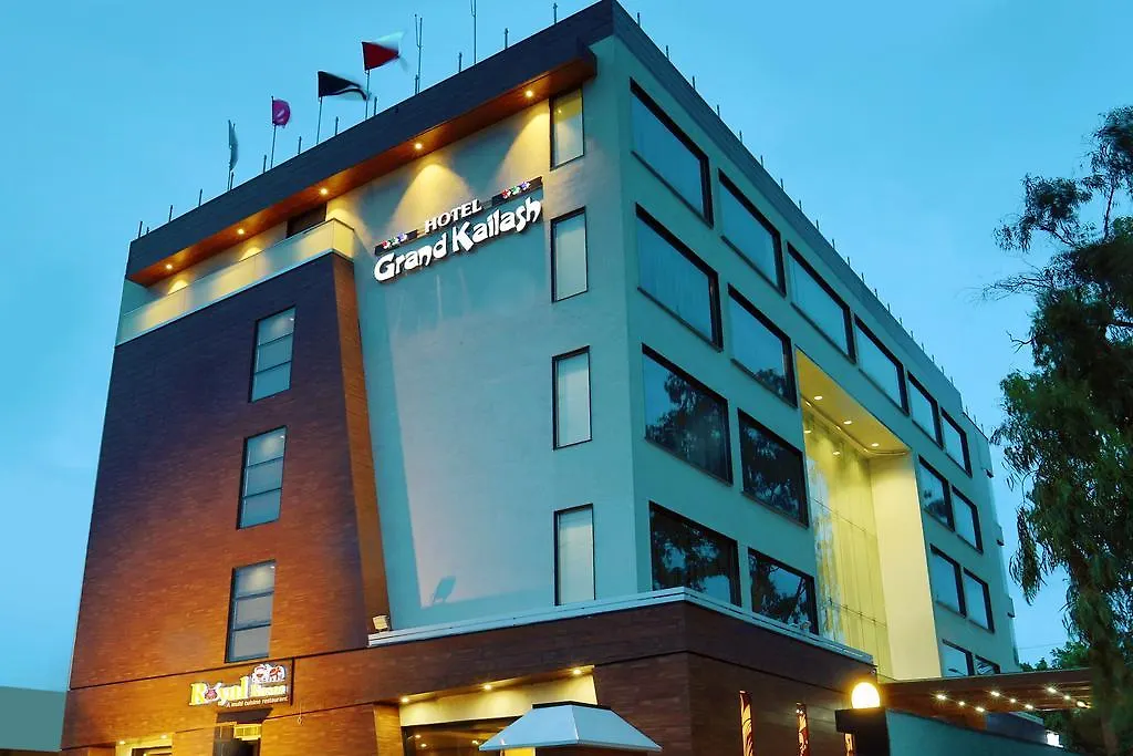 Grand Kailash Hotel-1