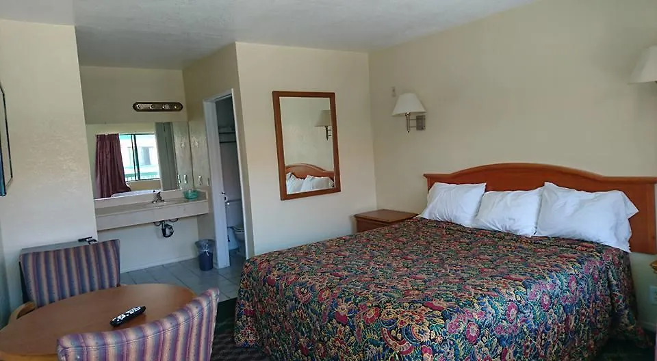 Bristol Motel-1