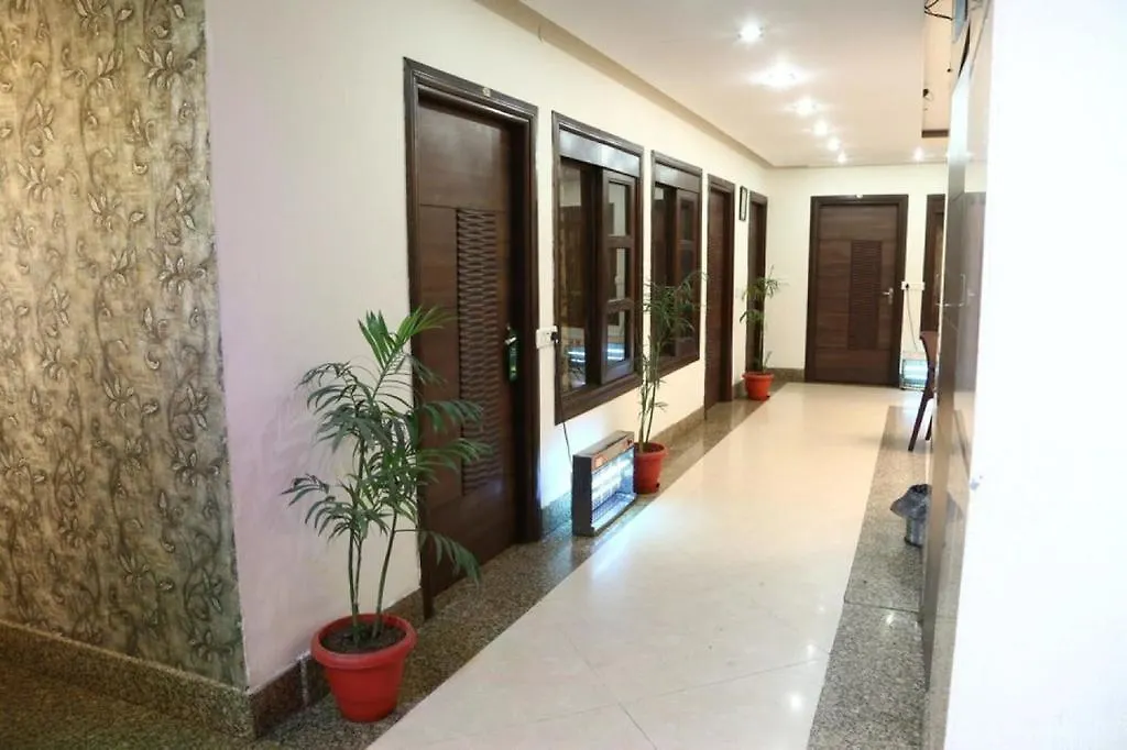 Hotel Diamond Inn-1