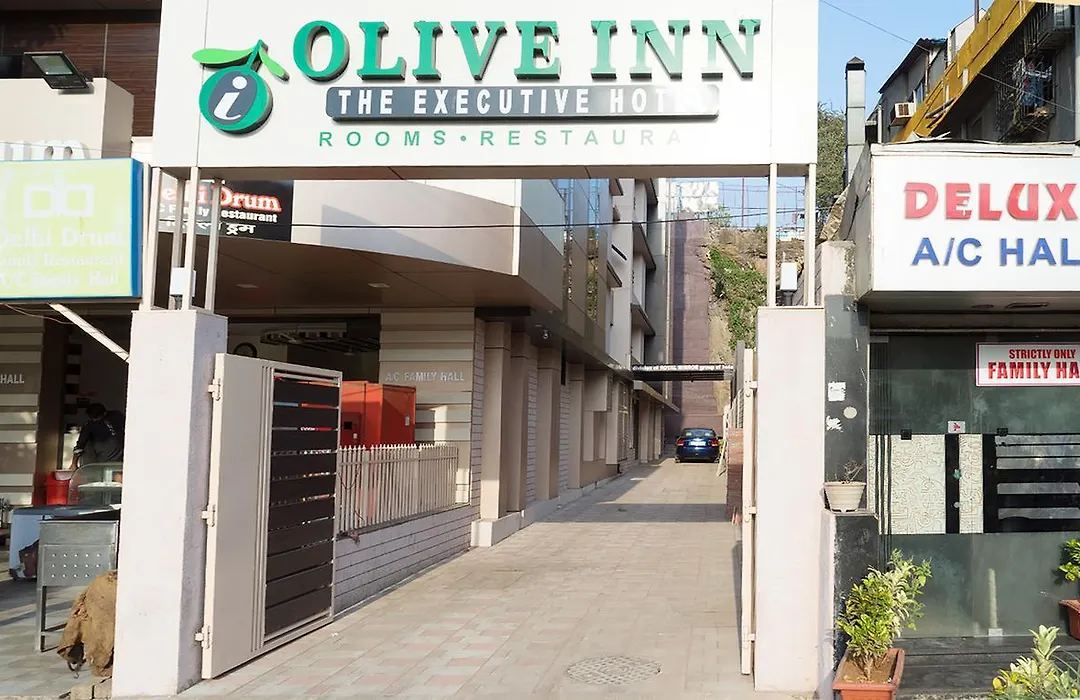 Treebo Olive Inn Near Bkc-1