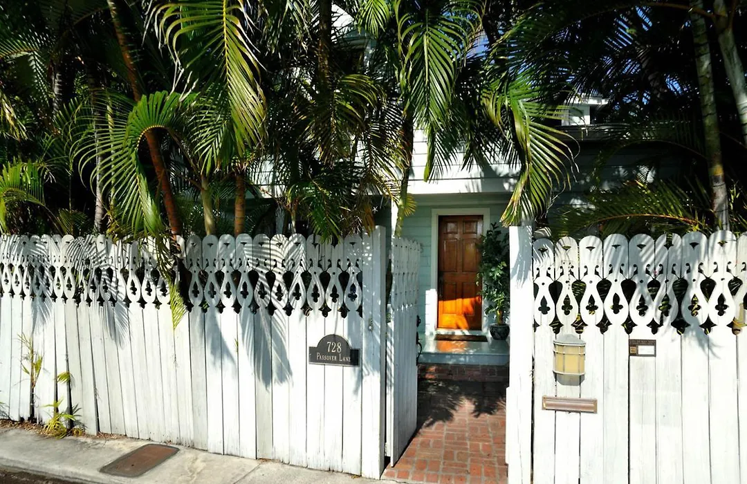 Passover Cottage-1