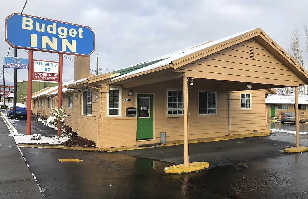 Budget Inn-1