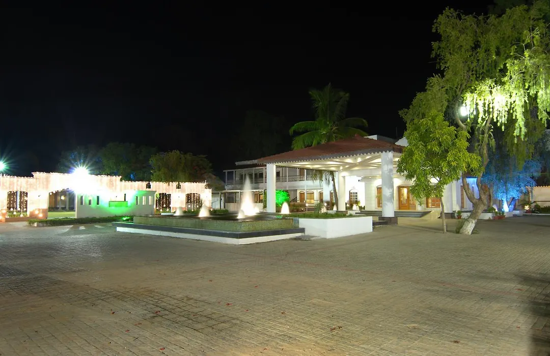Chanakya Bnr Hotel-1