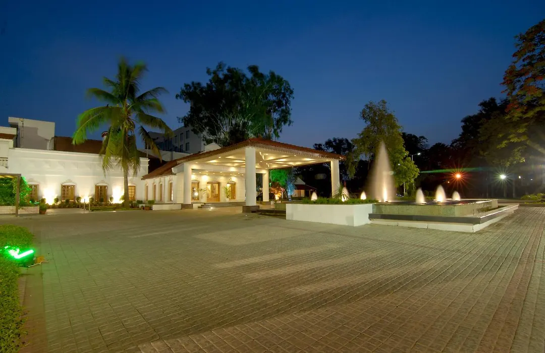 Chanakya Bnr Hotel-1